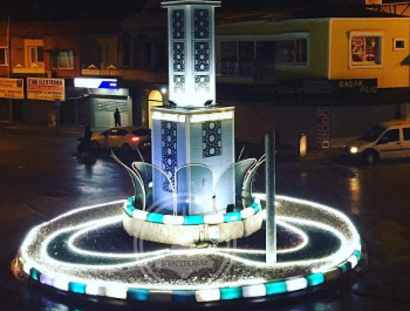 Yıldızlı Form Saat Kulesi-Kırıkhan Belediyesi / HATAY